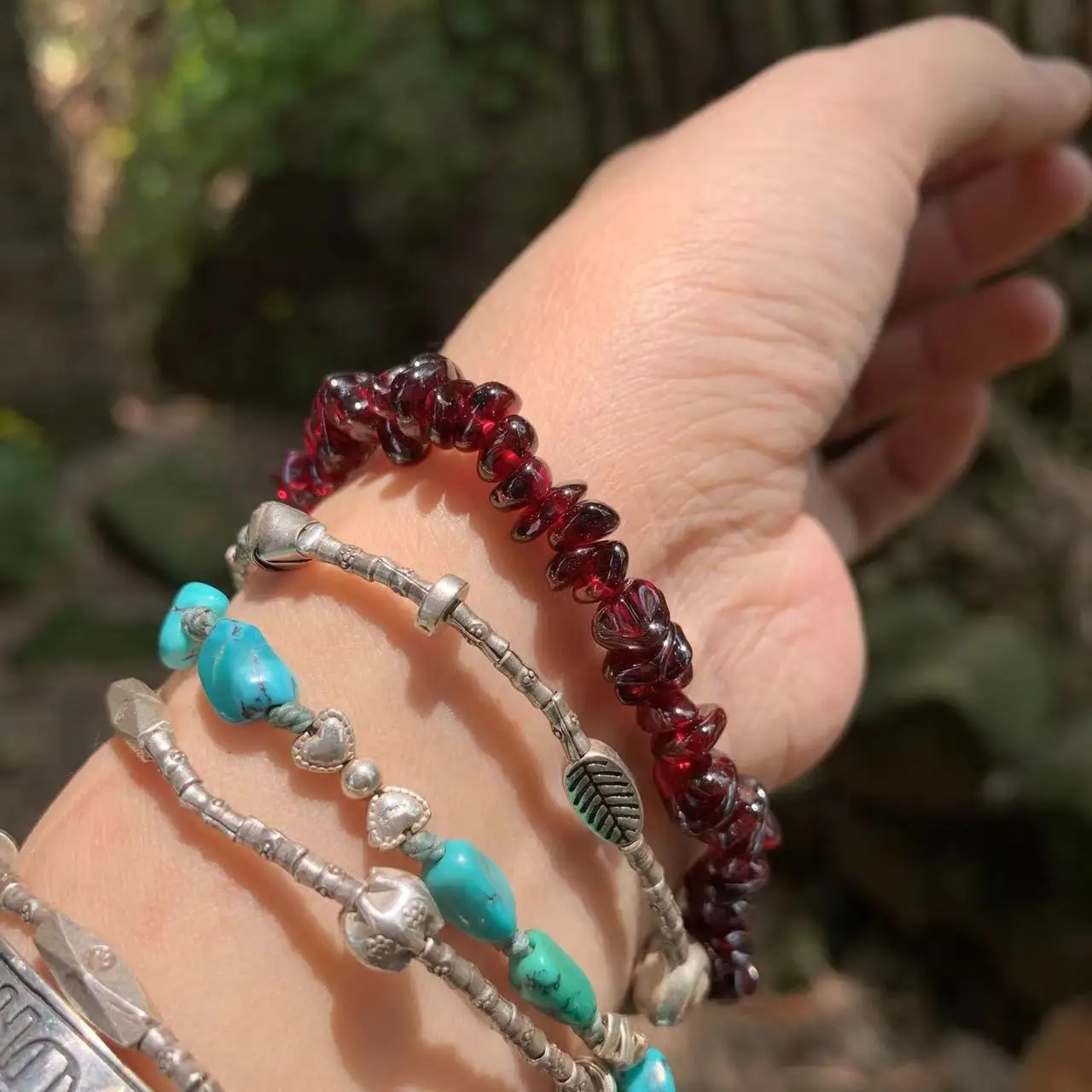 天然ガーネットブレスレット女性のためのクリスタルブレスレット - Gemstone Bracelet Healing のレビューと価格