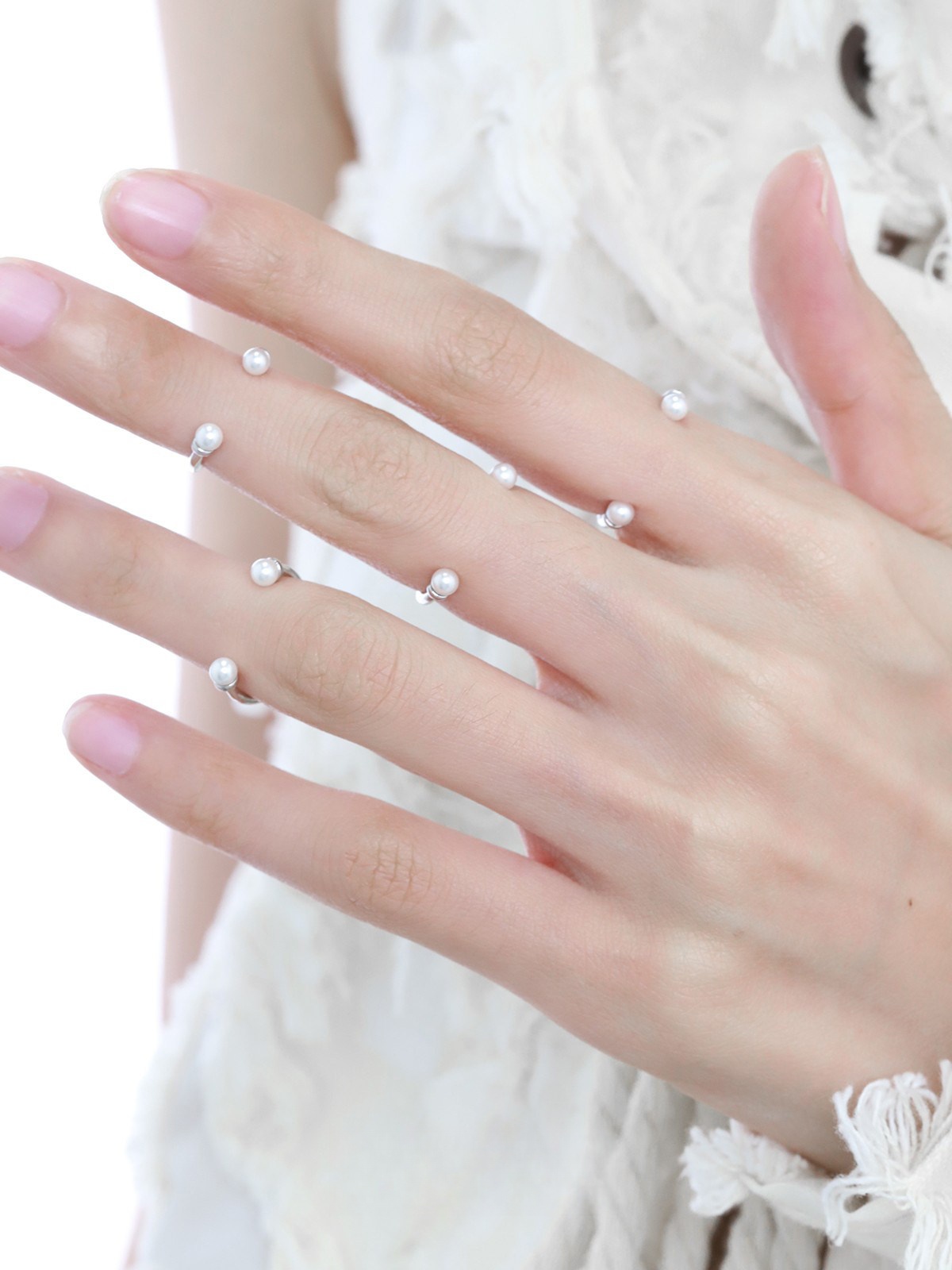 F.I.N.S ミニマリスト 925 スターリングシルバーリ - Minimalist Ring Stackable のレビューと価格