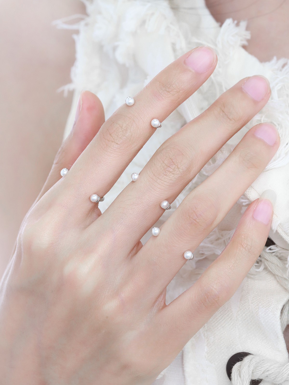 F.I.N.S ミニマリスト 925 スターリングシルバーリ - Minimalist Ring Stackable のレビューと価格