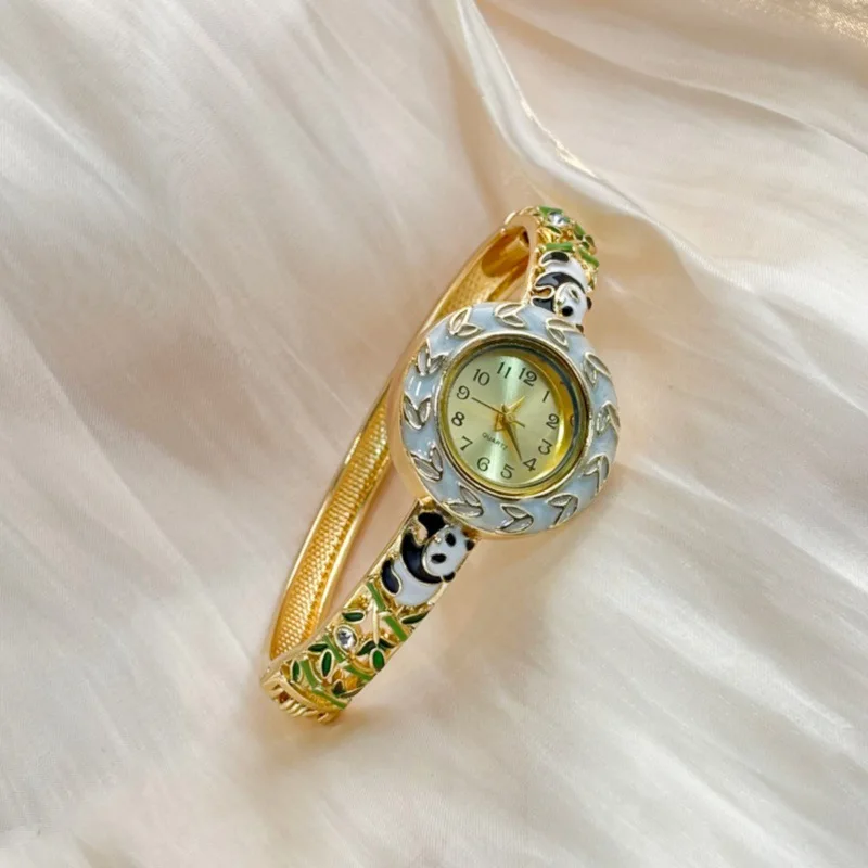 パンダエナメルバングル腕時計、金メッキカフブレスレット、ヴィ - Jewelry Watches Vintage のレビューと価格