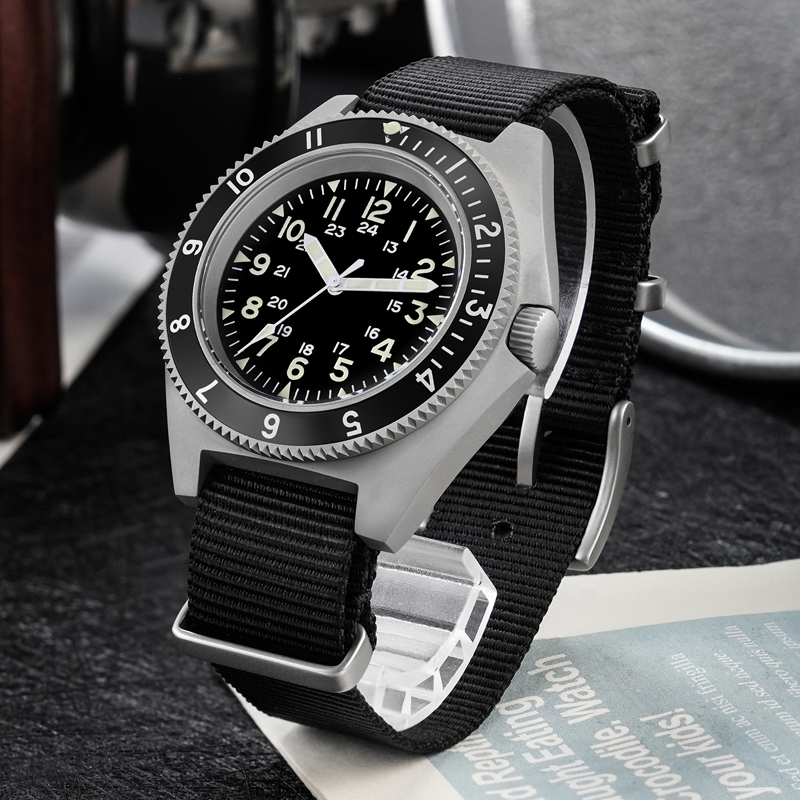 Watchdives WD1972 クォーツ時計サファイア夜 - Jewelry And Watches のレビューと価格